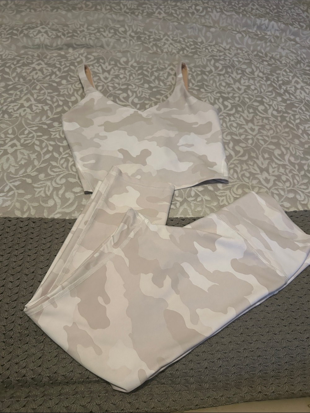 Old Navy Neutral Camo Seamless Bralette and Leggings Set